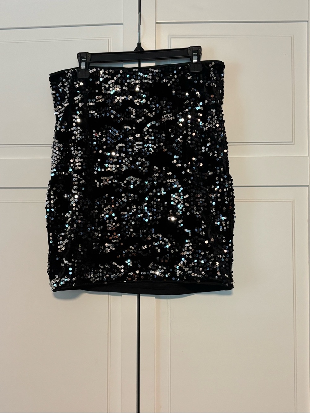 H&M Velvet Sequin Skirt